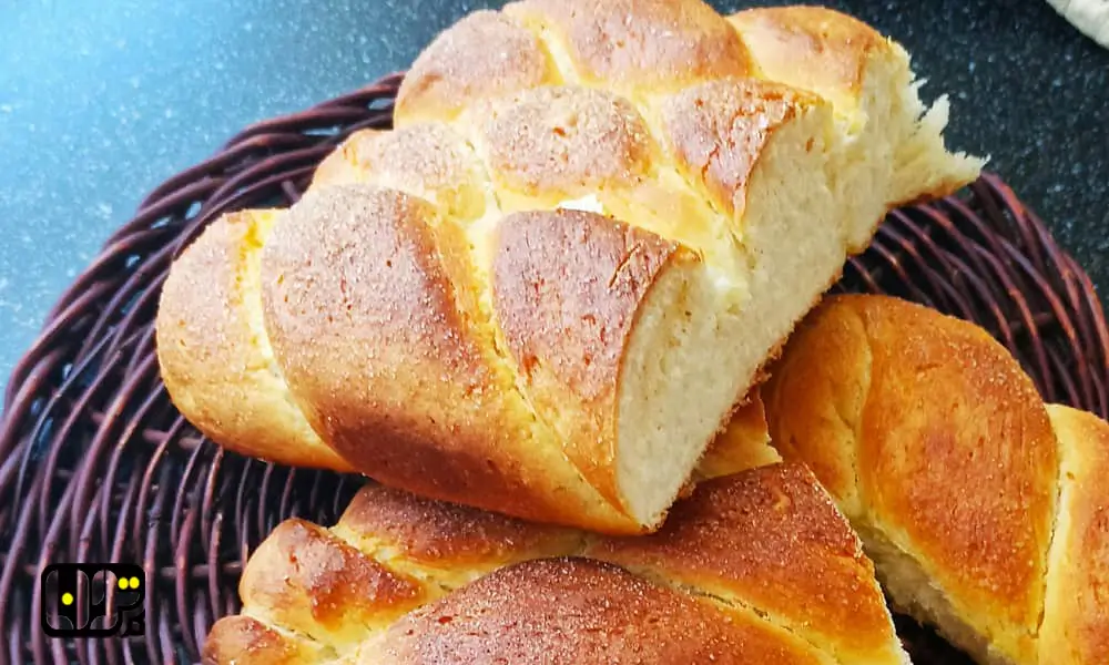 طرز تهیه نان ماهیتابه ای آسان